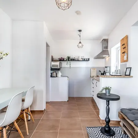 Villa Casa Alegria - - *